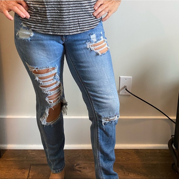 american eagle distressed denim - Picture 1 of 4